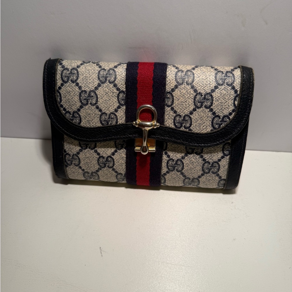 Vintage GUCCI Webbing Supreme Sherry Line
GG Logo navy blue and cream